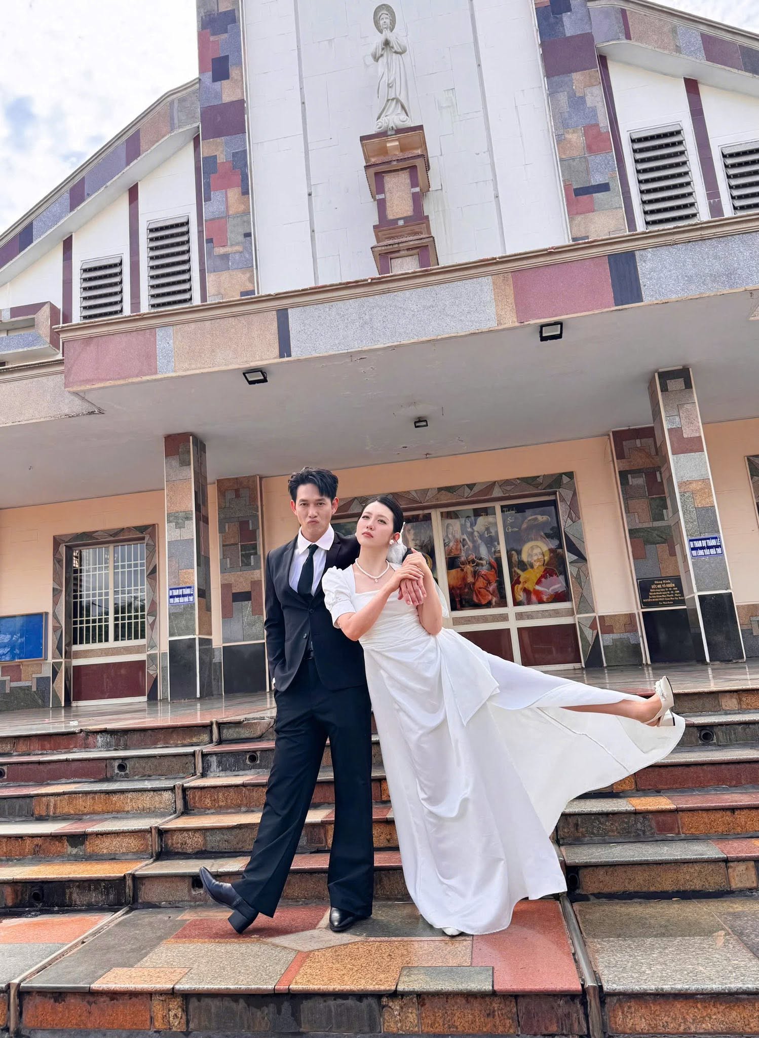 Gallery - Sao Việt 29/6: MC Đan Lê kể về quãng thời gian sống chung với bố mẹ chồng; Song Luân cưới vợ? - image 30