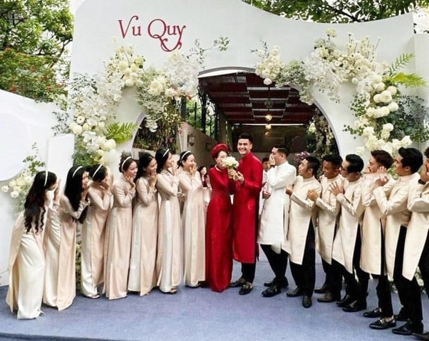 Gallery - Nam thần từng yêu Hoàng Thùy Linh, dính nghi vấn với Hoa hậu Thùy Lâm, nay lấy vợ tiểu thư danh giá và ở ẩn - image 3
