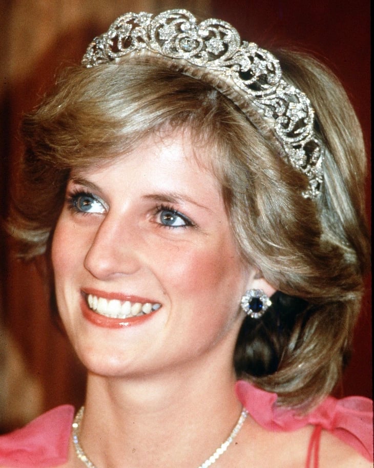 Gallery - Vì sao vương miện của Công nương Diana, con dâu Kate Middleton và Meghan Markle đều không thể đội? - image 3