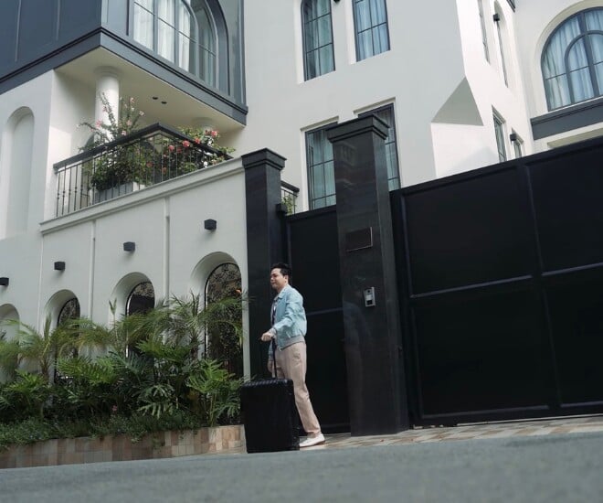 Gallery - Một anh trai đang khuấy đảo cõi mạng khi sở hữu biệt thự to như trung tâm thương mại, diện đồ sương sương cũng vài trăm triệu - image 8