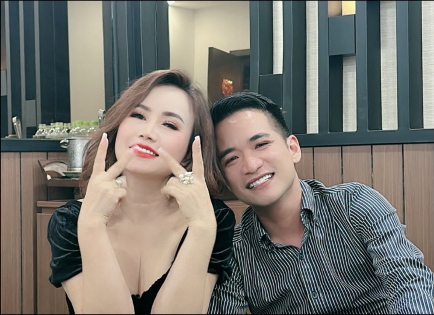 Gallery - Sao Việt 1/7: Midu nói rõ lý do tại sao năm nào cũng tổ chức tiệc kỷ niệm ngày cưới; Mối quan hệ của tình trẻ với con riêng Diệp Lâm Anh - image 3