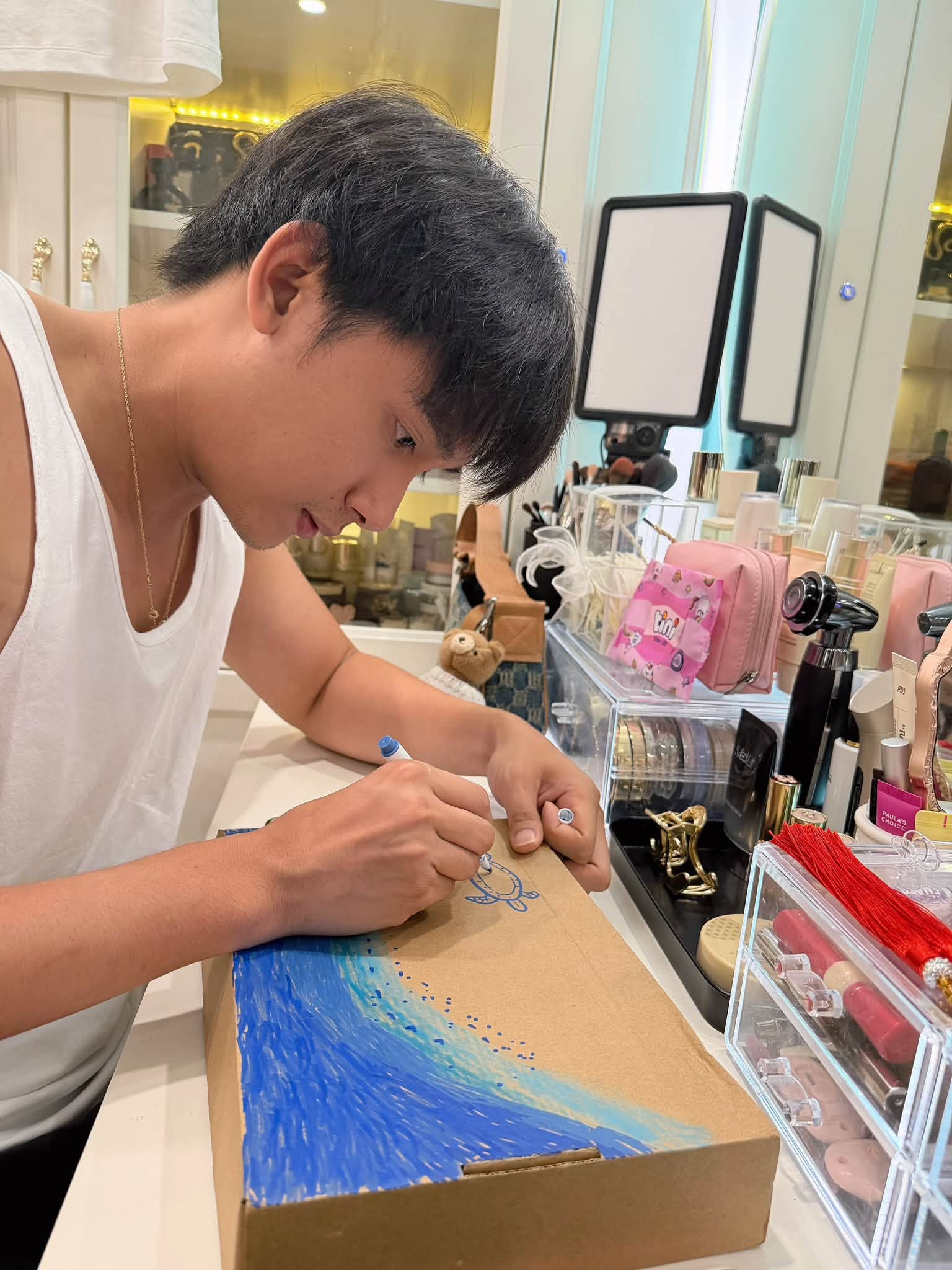 Gallery - Sao Việt 1/7: Midu nói rõ lý do tại sao năm nào cũng tổ chức tiệc kỷ niệm ngày cưới; Mối quan hệ của tình trẻ với con riêng Diệp Lâm Anh - image 39