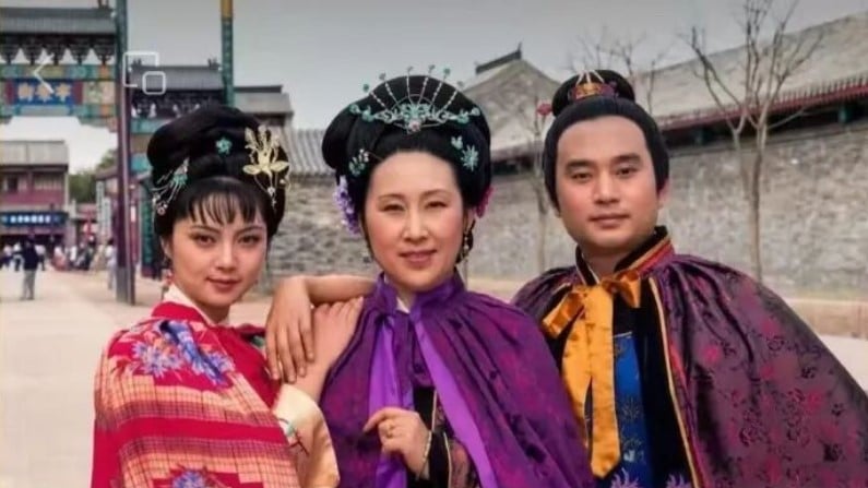 Gallery - Diễn viên 'Hồng lâu mộng' qua đời, dàn sao nổi tiếng trong phim đồng loạt chia buồn - image 3