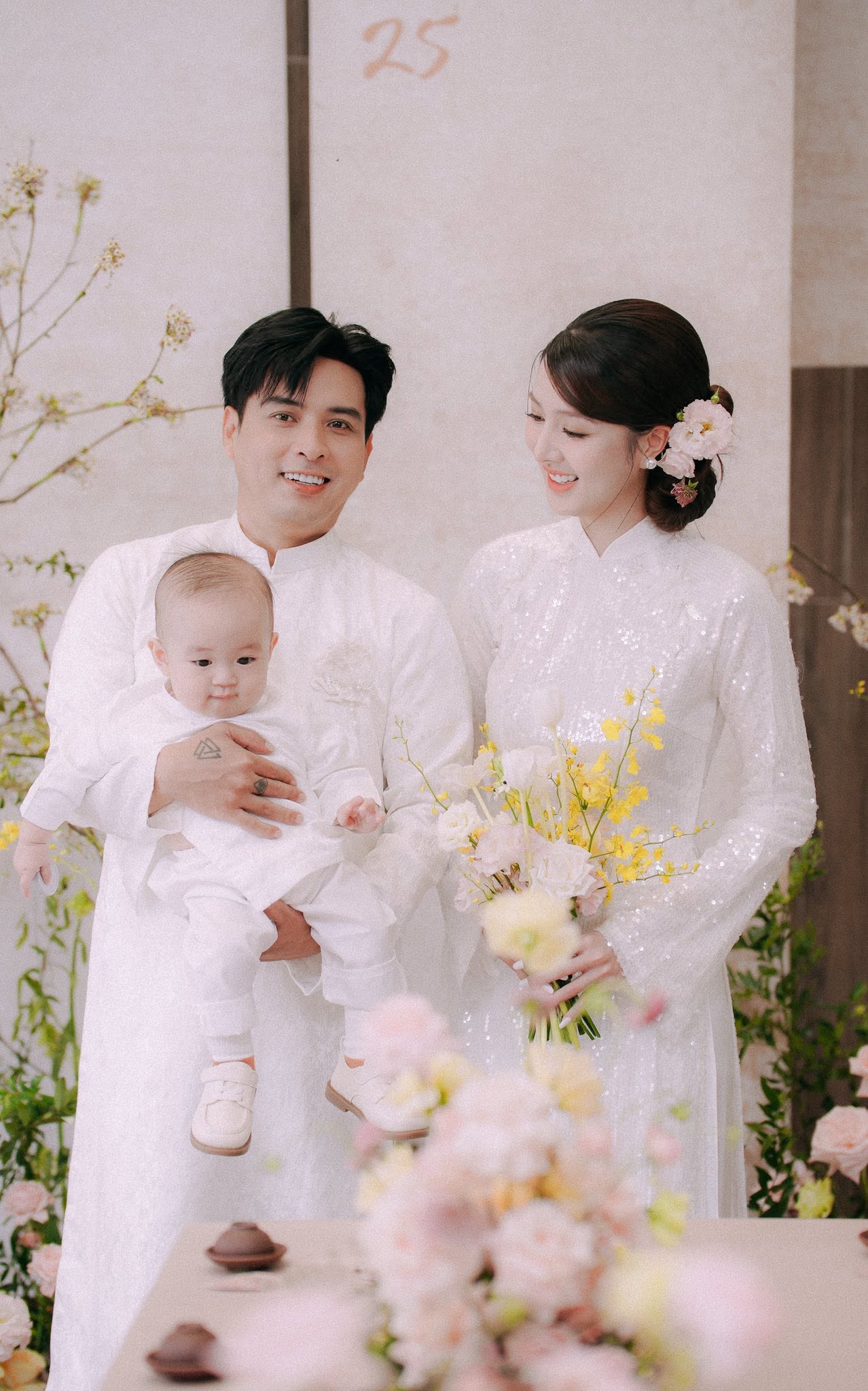 Gallery - Vợ kém 17 tuổi của Hồ Quang Hiếu mang thai lần 2 - image 3