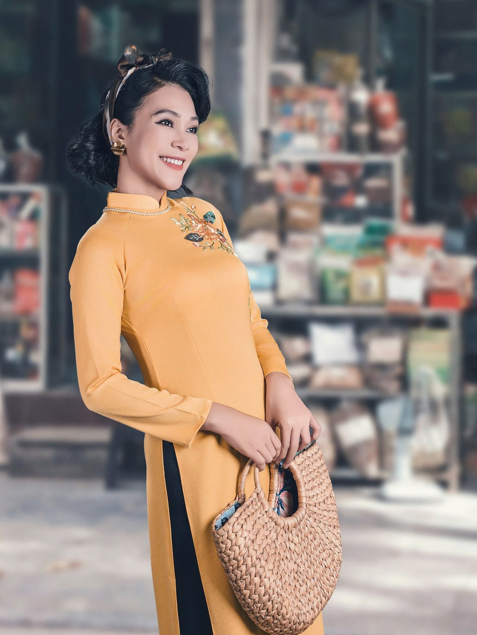 Gallery - Sao Việt 2/7: Nam nghệ sĩ Việt nổi tiếng bị đột quỵ vỡ mạch máu não; Trương Ngọc Ánh bị thay vai sau khi vướng lao lý