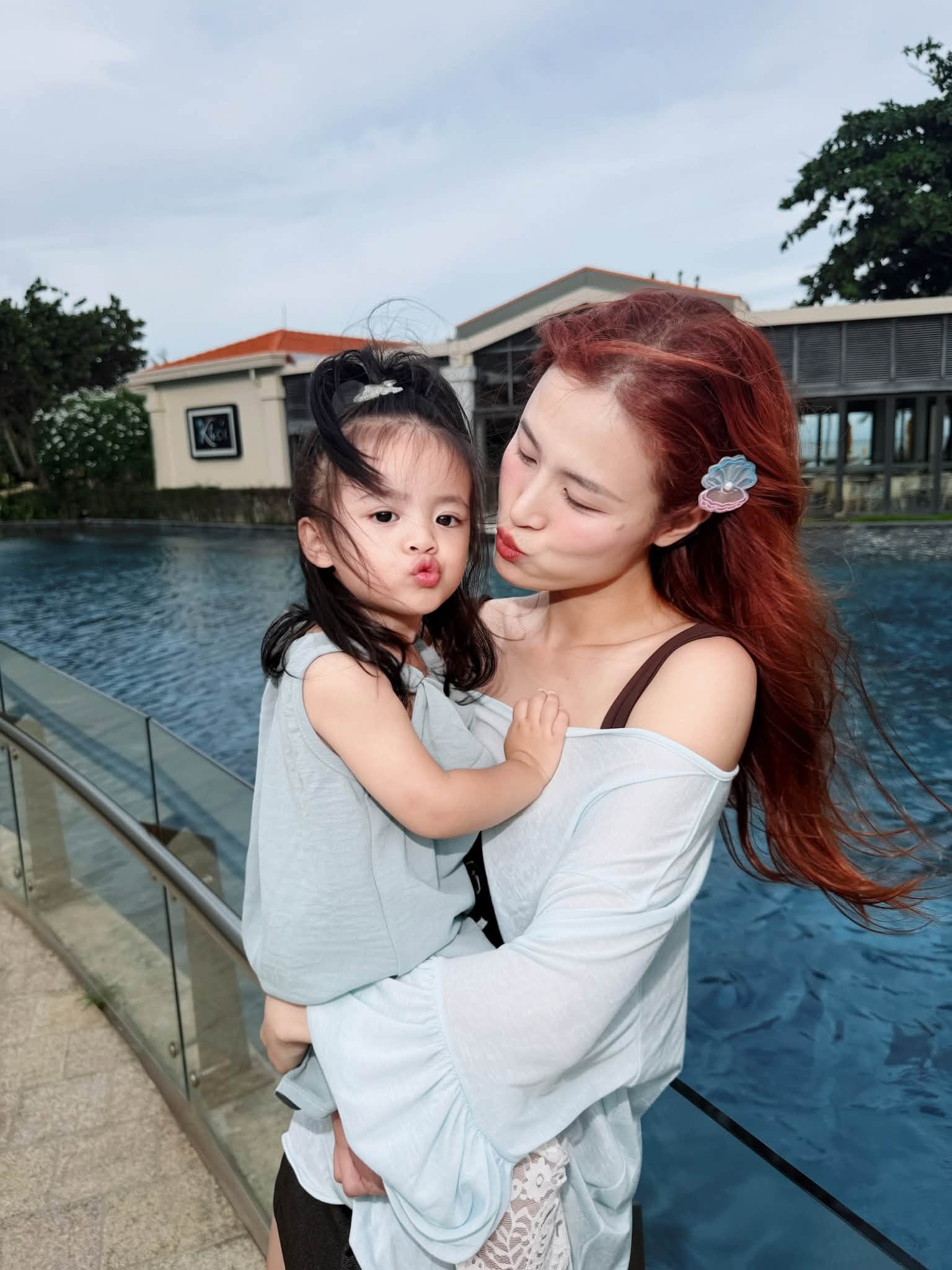 Gallery - Sao Việt 2/7: Nam nghệ sĩ Việt nổi tiếng bị đột quỵ vỡ mạch máu não; Trương Ngọc Ánh bị thay vai sau khi vướng lao lý - image 25