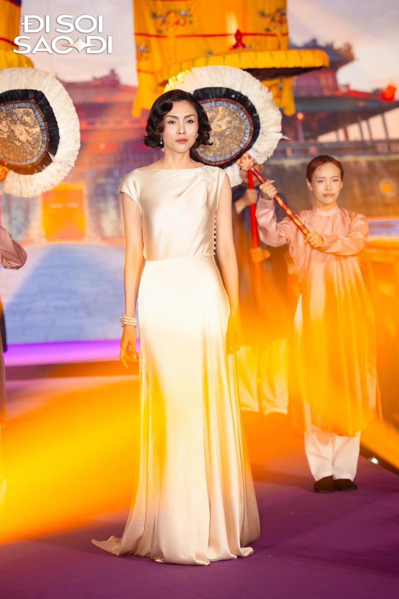 Gallery - Hà Tăng đỉnh cỡ nào mà sau 13 năm được chọn làm hoàng hậu cuối cùng?