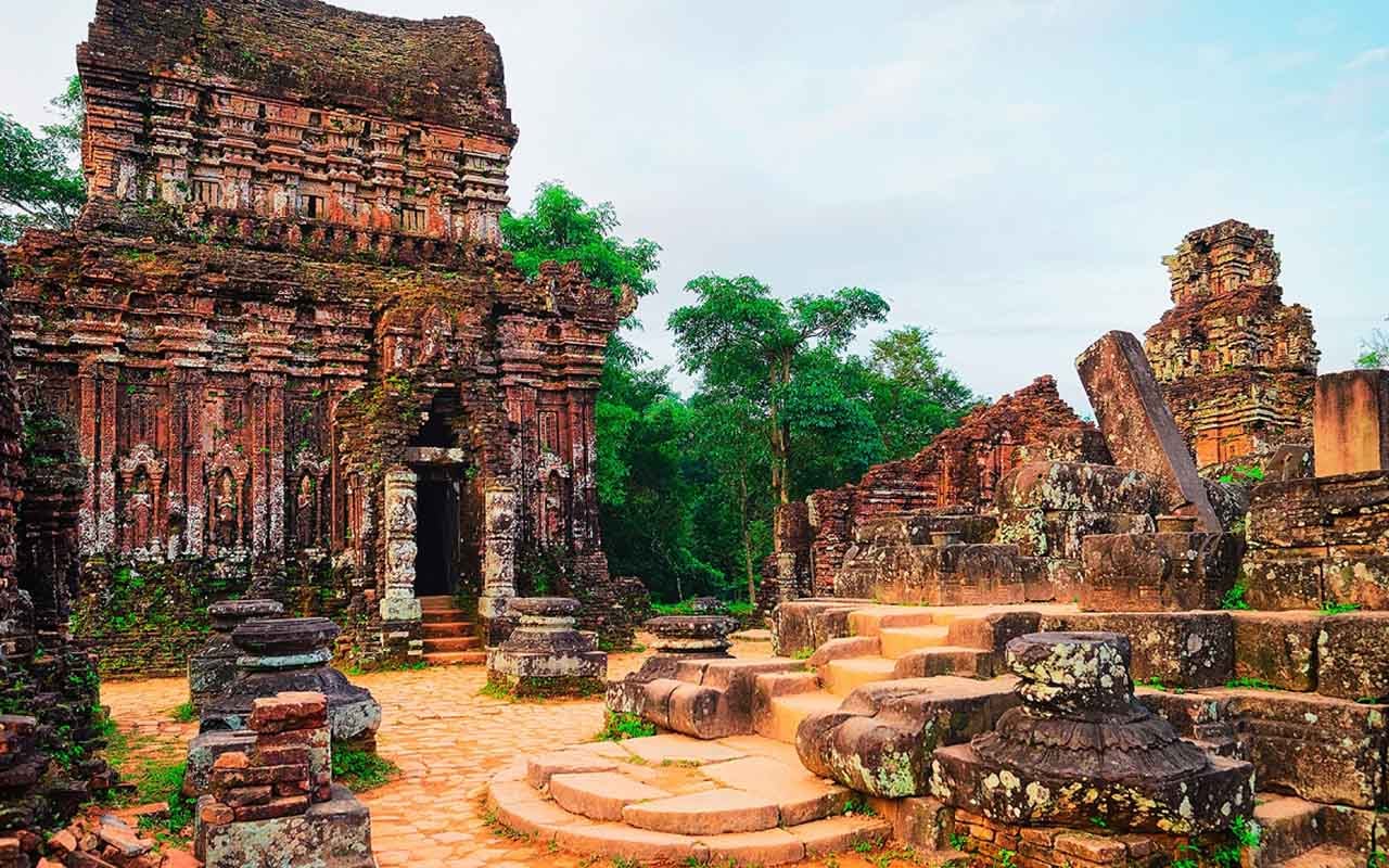 Gallery - Bí ẩn kiến trúc đỉnh cao của Việt Nam khiến chuyên gia thế giới 'bó tay': Xếp gạch không cần vữa vẫn trụ vững cả nghìn năm - image 3