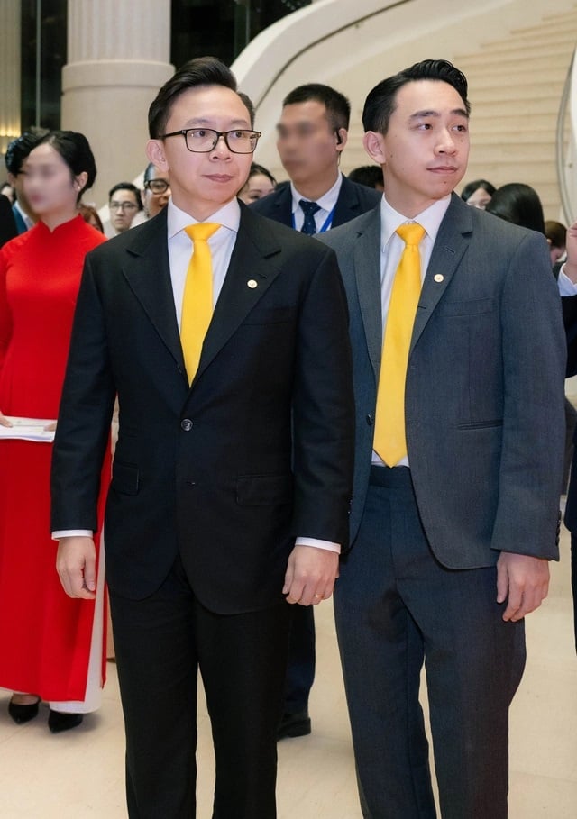 Gallery - Người ta nói con vua lại làm vua nhưng mấy ai thấy được nỗ lực của họ: Học vấn của dàn F2 nhà các tỷ phú Việt Nam chứng minh chân lý, người vừa giàu vừa giỏi, vừa cố gắng mới đáng sợ