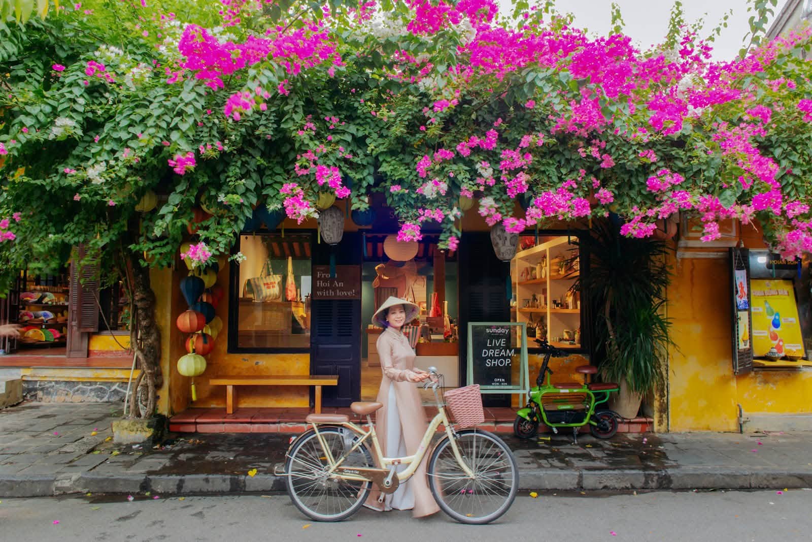 Gallery - Sao Việt 5/7: Xuất hiện thứ này trong nhà riêng Tăng Nhật Tuệ gây chú ý; Tiểu Vy được minh oan