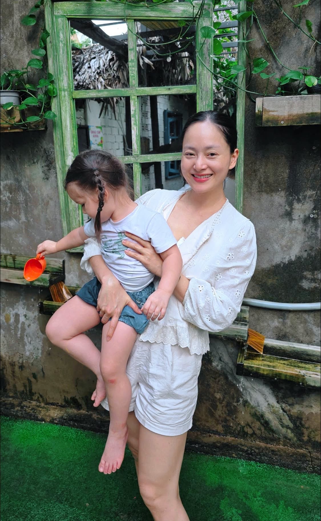 Gallery - Sao Việt 5/7: Xuất hiện thứ này trong nhà riêng Tăng Nhật Tuệ gây chú ý; Tiểu Vy được minh oan - image 6