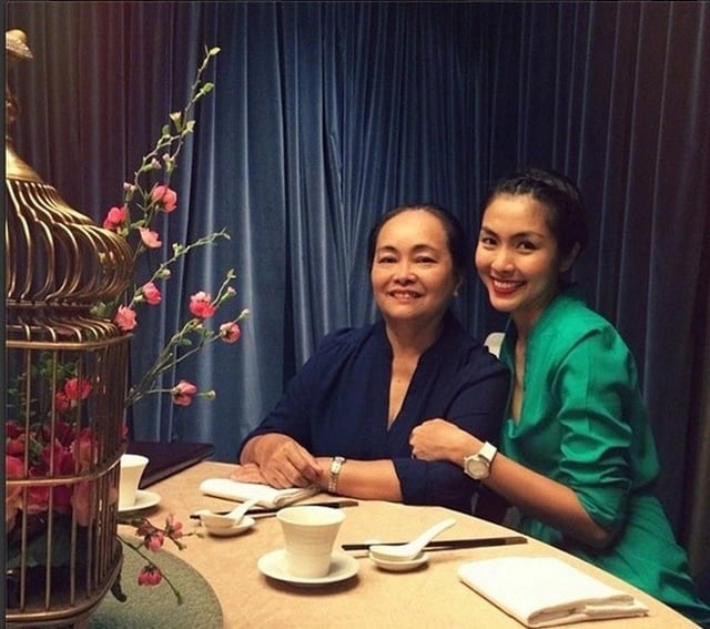 Gallery - Thân thế của mẹ Hà Tăng và của hồi môn tặng con gái khi gả vào hào môn - image 2