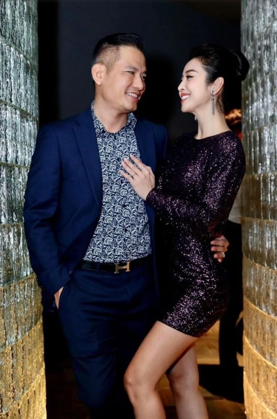 Gallery - Hoa hậu đẹp bậc nhất Việt Nam tỏ tình với chồng đại gia: 'Lần nào nghe chàng hát, em vẫn bị gục ngã như lần đầu' - image 2