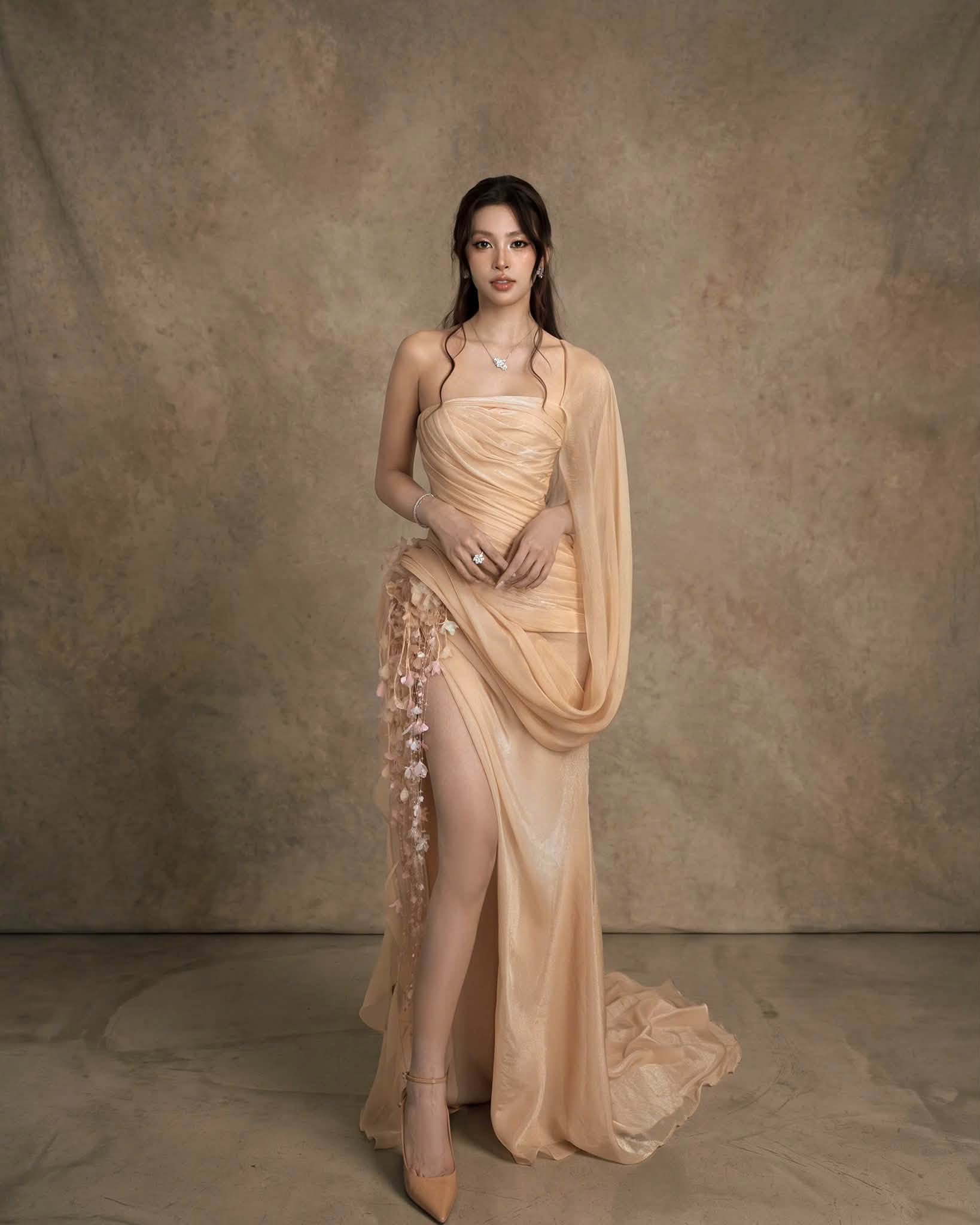 Gallery - Sao Việt 7/7: Hồ Ngọc Hà nói 1 câu bên dưới ảnh tình cảm của bố mẹ ruột; Bình An thời mới vào nghề - image 12