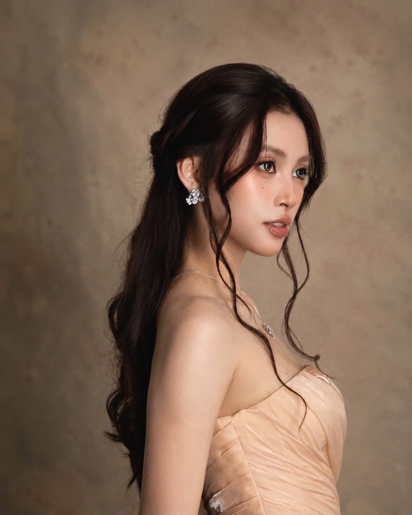Gallery - Sao Việt 7/7: Hồ Ngọc Hà nói 1 câu bên dưới ảnh tình cảm của bố mẹ ruột; Bình An thời mới vào nghề - image 13