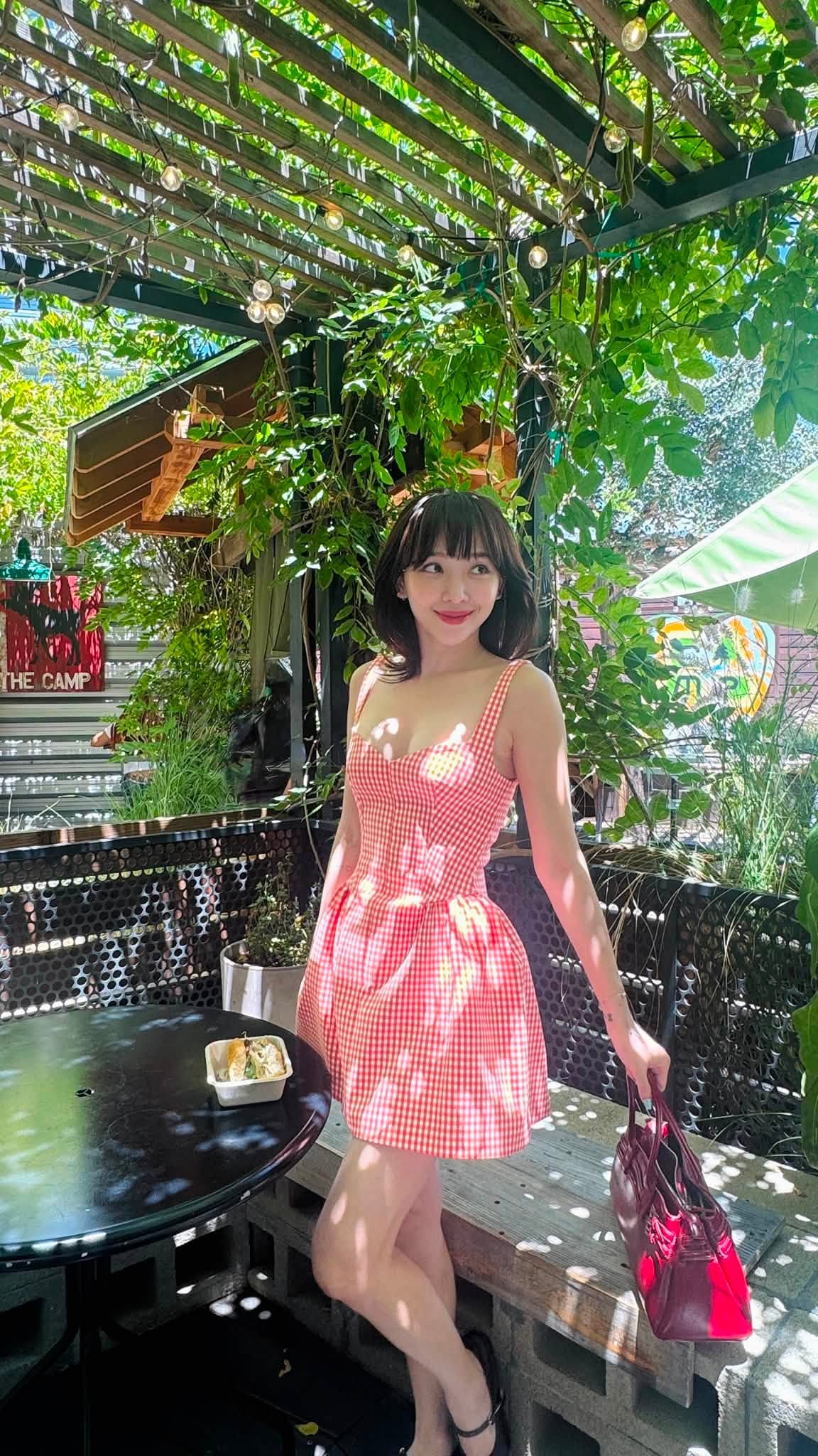 Gallery - Sao Việt 7/7: Hồ Ngọc Hà nói 1 câu bên dưới ảnh tình cảm của bố mẹ ruột; Bình An thời mới vào nghề - image 18