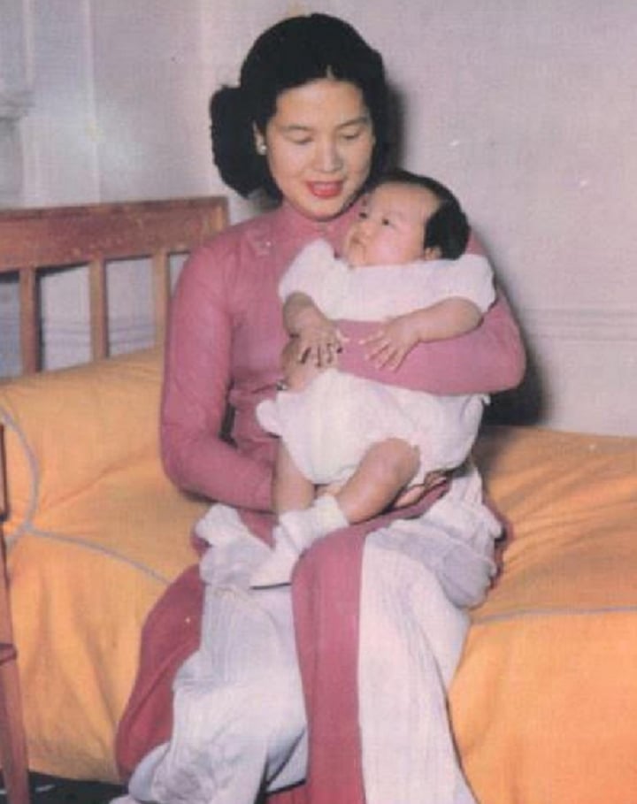 Gallery - 'Thứ phi phương Bắc' khiến vua Bảo Đại mê đắm, vội quên lời hứa 'một vợ một chồng' với Nam Phương Hoàng hậu là ai? - image 4