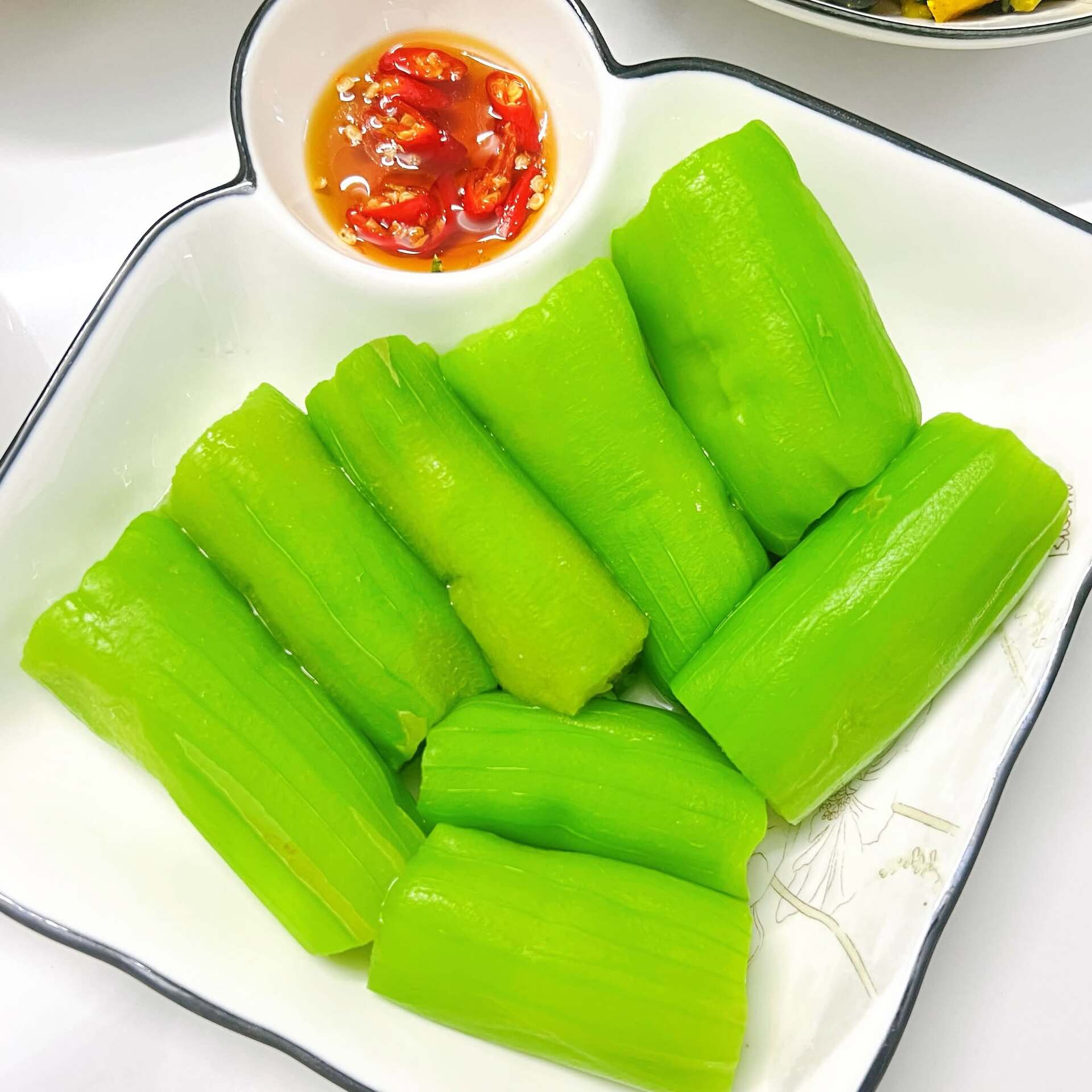 Gallery - Luộc mướp để nguyên quả hay cắt nhỏ trước? Cách làm giúp mướp ngọt, xanh và ít bị nhũn - image 2