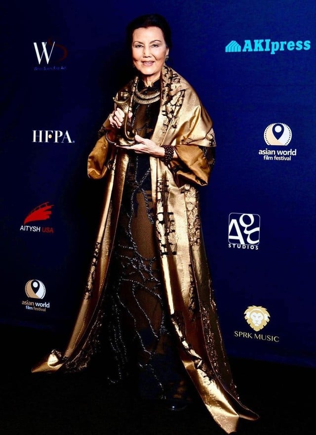 Gallery - Minh tinh duy nhất của Việt Nam tỏa sáng rực rỡ ở Hollywood, được vinh danh 'Đệ nhất diễn viên' - image 6