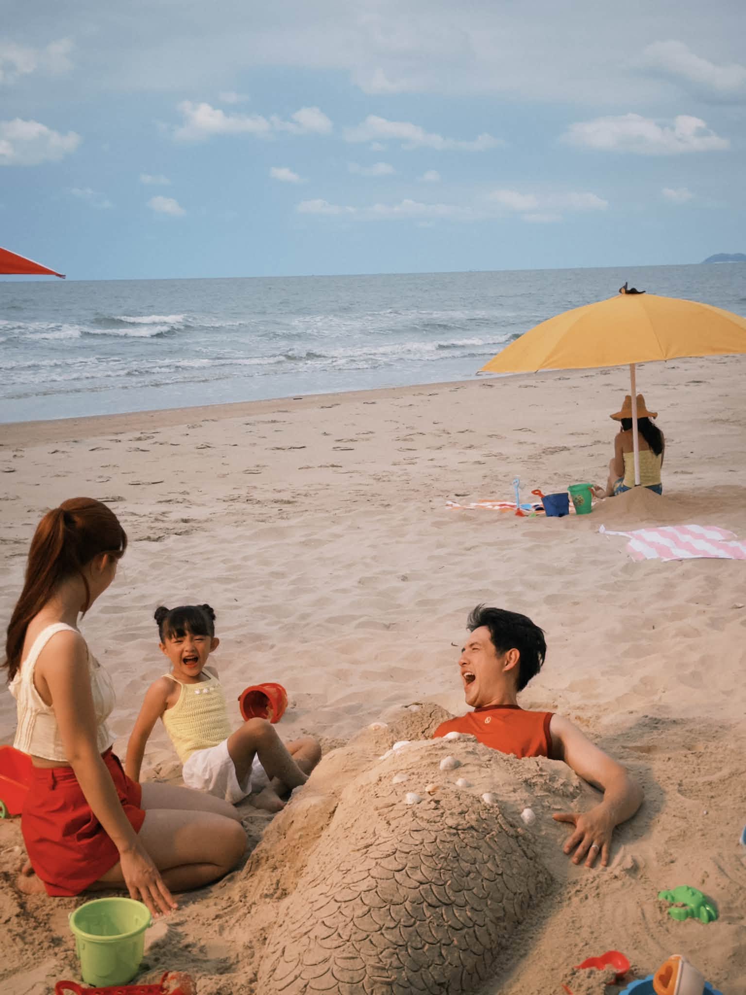 Gallery - Thiếu gia của tập đoàn nhựa Tân Hiệp Hưng công khai khoe vợ là ca sĩ nổi tiếng, chỉ nói vỏn vẹn 2 từ mà khiến dân mạng 'tan chảy' - image 7
