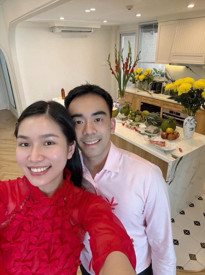 Gallery - Dàn Á hậu xuất thân từ 'lò đào tạo' dâu hào môn: Phương Nhi lấy con trai tỷ phú, Tường San có cuộc sống 'vạn người mơ' bên ông xã hơn 9 tuổi - image 9