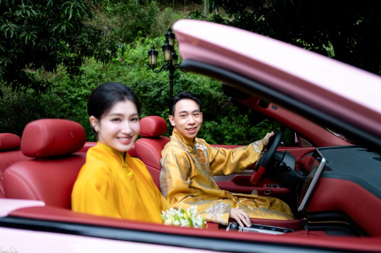 Gallery - Dàn Á hậu xuất thân từ 'lò đào tạo' dâu hào môn: Phương Nhi lấy con trai tỷ phú, Tường San có cuộc sống 'vạn người mơ' bên ông xã hơn 9 tuổi - image 16