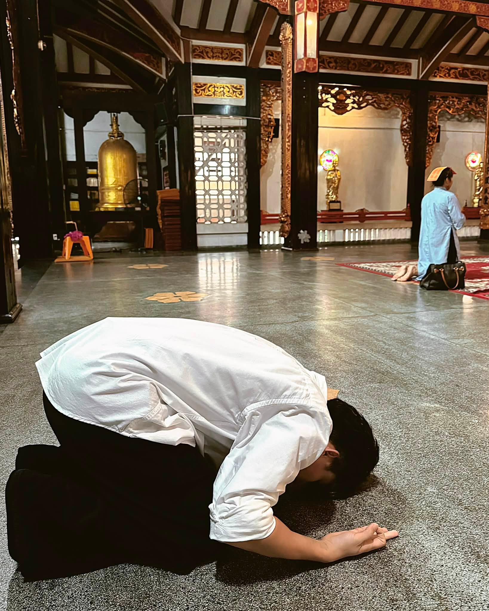 Gallery - Sao Việt 9/7: Nhà Hoài Linh có tin vui; Binz 'phát tướng' không nhận ra - image 6