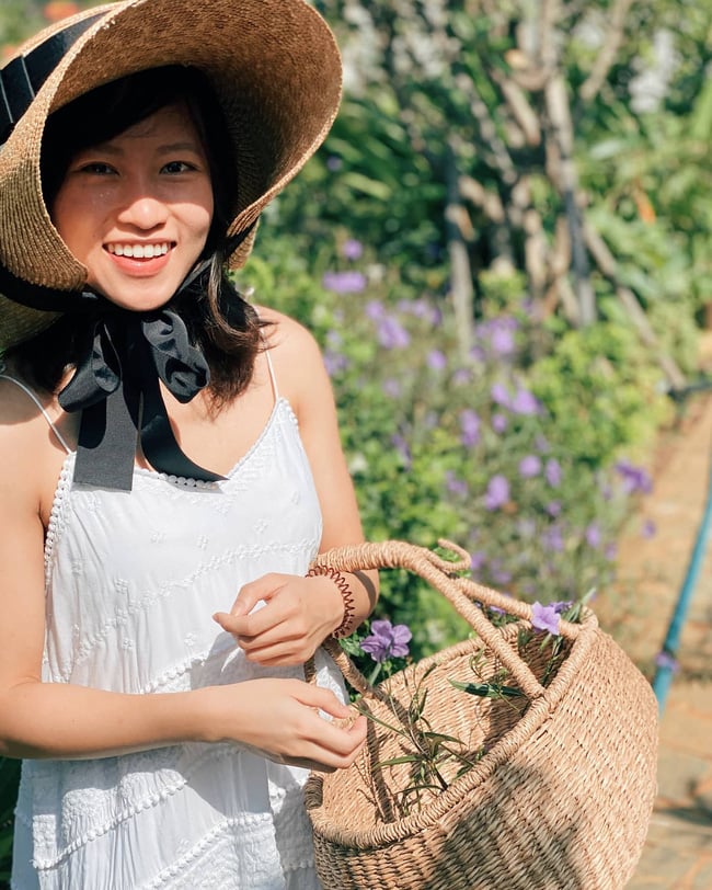 Gallery - Ba ái nữ của chủ tịch PNJ: Chị là Tiến sĩ Havard, em giành học bổng Oxford, tài sản nghìn tỷ ở tuổi đôi mươi - image 2