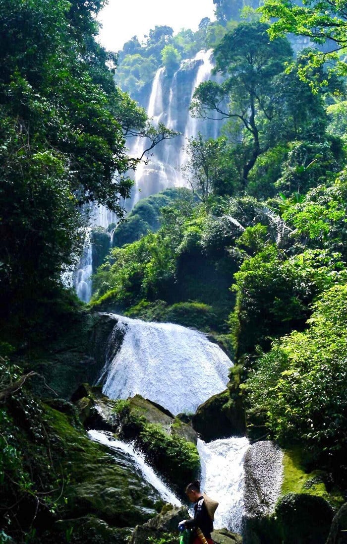 Gallery - Chiêm ngưỡng vẻ đẹp nguyên sơ thác nước 15 tầng với độ dài lên đến 4.000m, được ví như 'báu vật giữa đại ngàn' chỉ cách Hà Nội hơn 200km - image 1