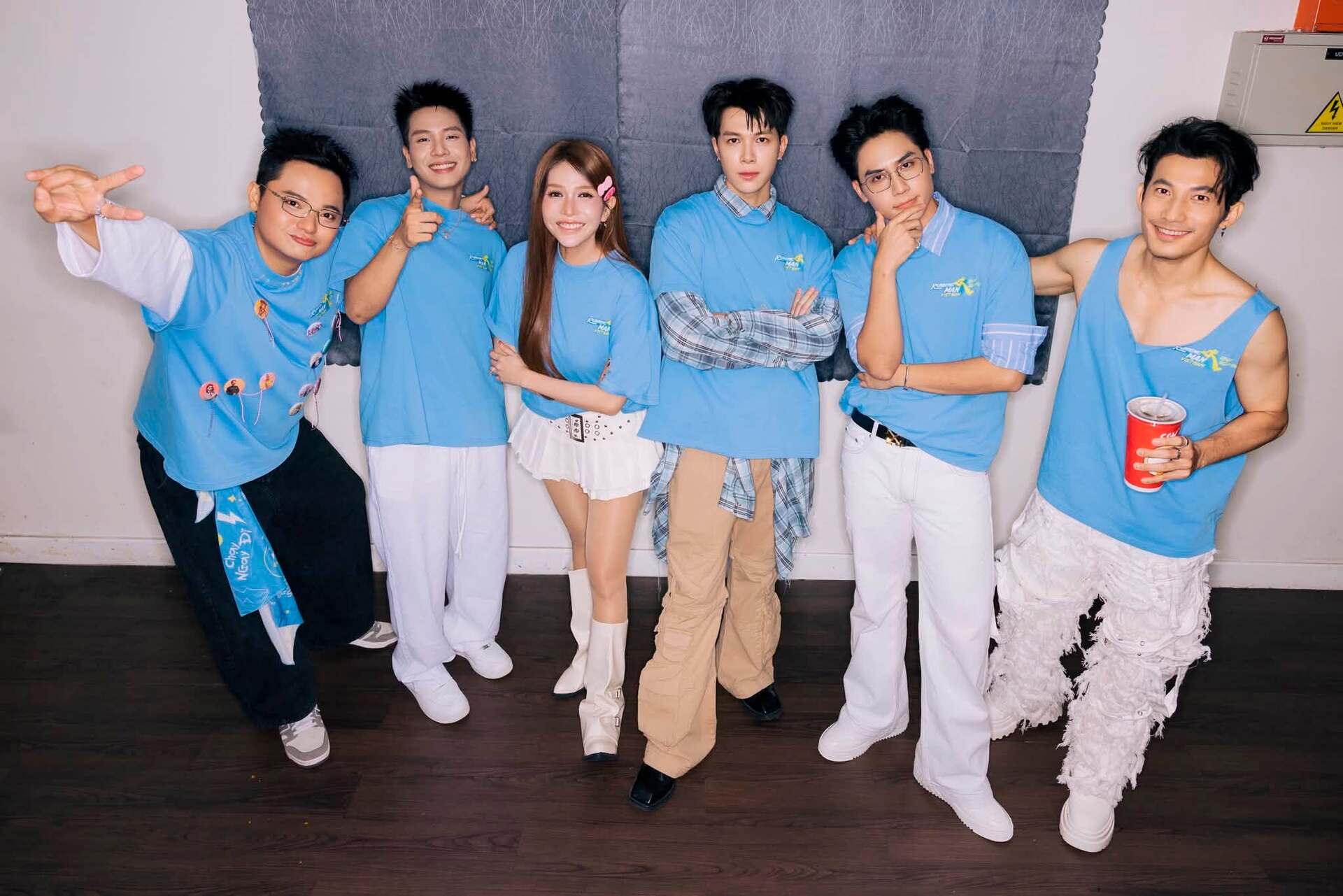 Gallery - Sao Việt 12/7: Ảnh mới của Phương Oanh gây chú ý; Danh hài Việt Hương và chồng kỷ niệm 20 năm ngày cưới - image 1