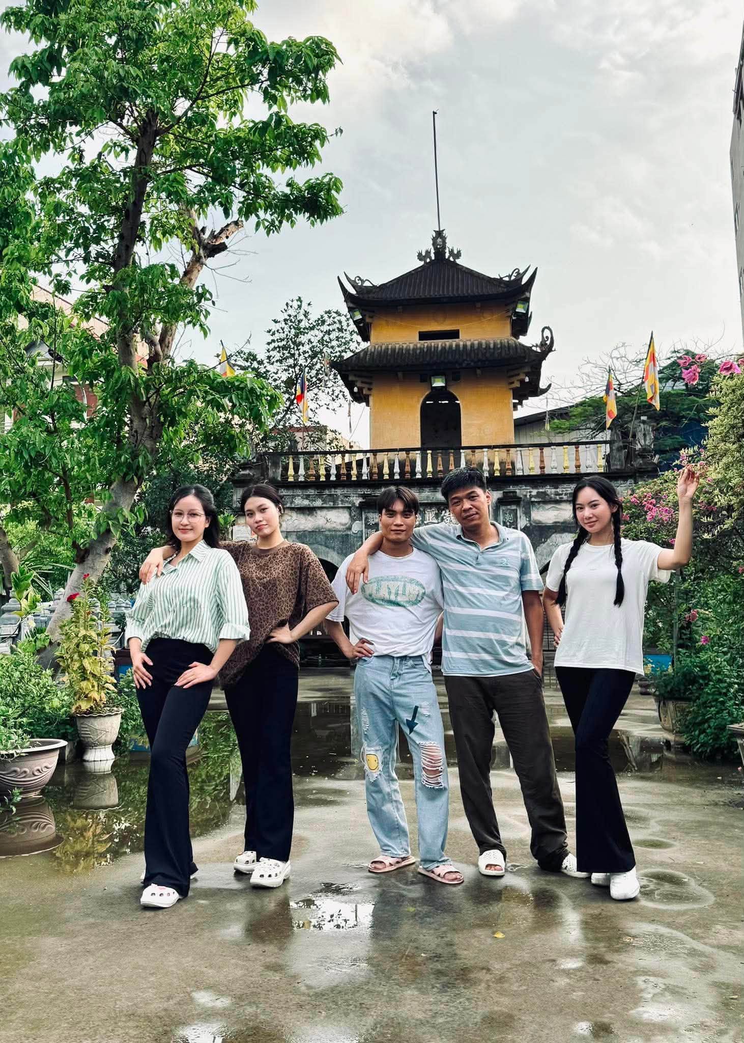 Gallery - Sao Việt 12/7: Ảnh mới của Phương Oanh gây chú ý; Danh hài Việt Hương và chồng kỷ niệm 20 năm ngày cưới - image 20