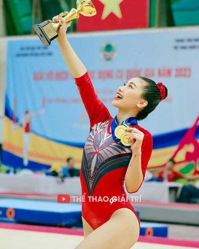 Gallery - Trước khi 'nâng cấp' vòng một gợi cảm như hiện tại, Louis Phạm từng tuyên bố 'lép mới sang' - image 9