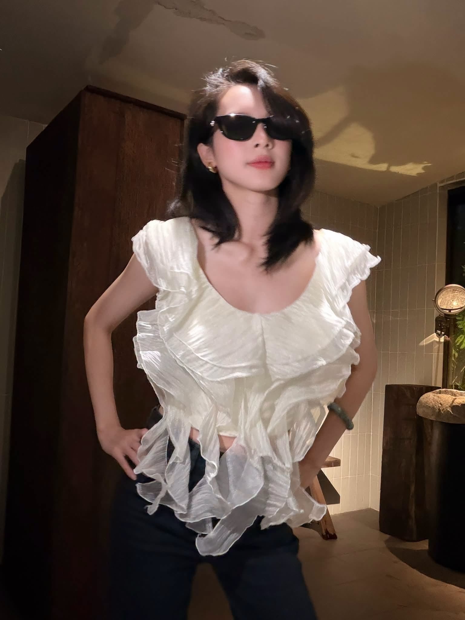 Gallery - Sao Việt 15/7: Ảnh hậu trường toát lên phong thái Hoàng Hậu của Tăng Thanh Hà; Lý do Lệ Quyên từng 'buồn thiu' khi đỗ đại học - image 5