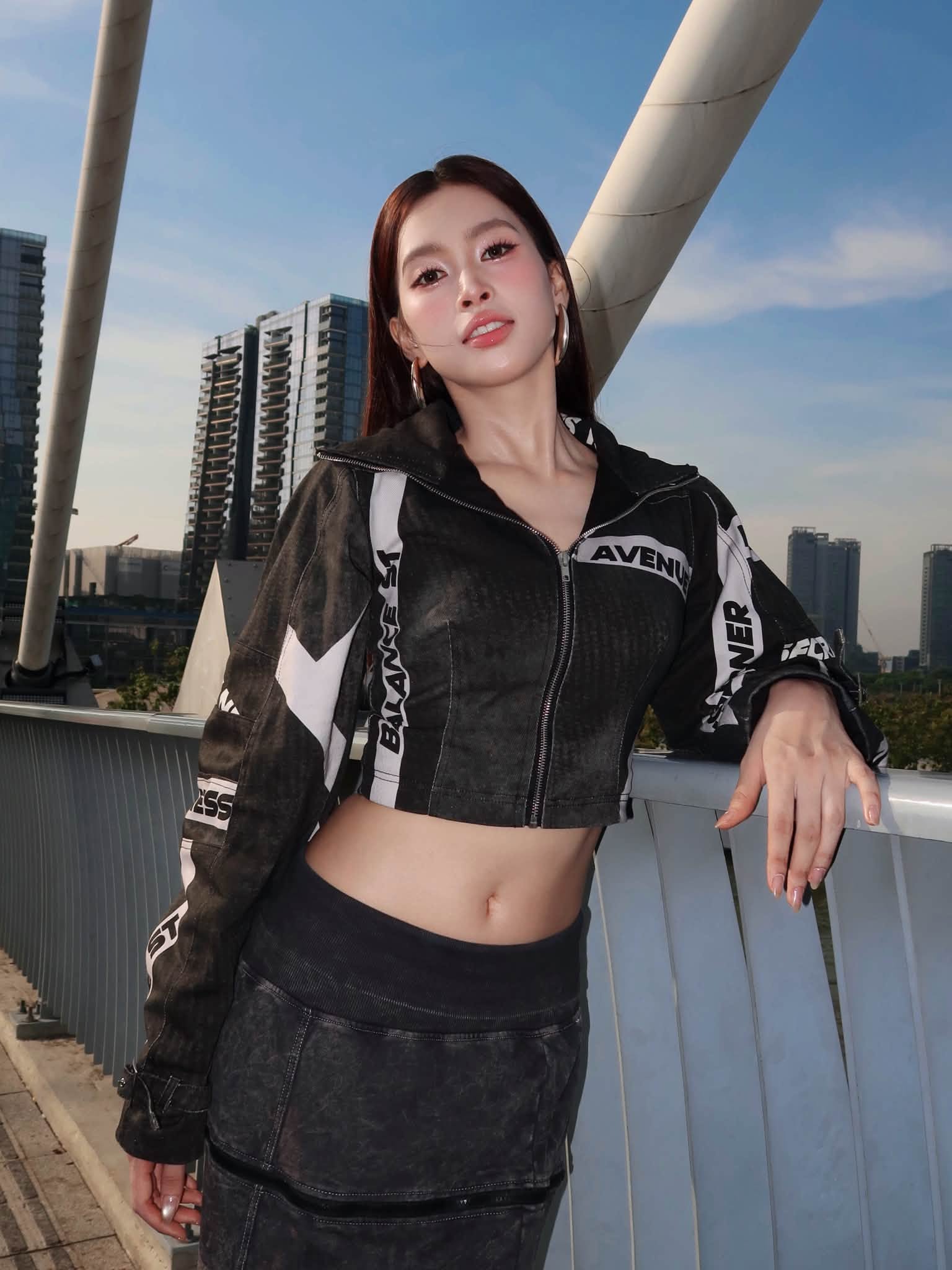 Gallery - Sao Việt 15/7: Ảnh hậu trường toát lên phong thái Hoàng Hậu của Tăng Thanh Hà; Lý do Lệ Quyên từng 'buồn thiu' khi đỗ đại học - image 12