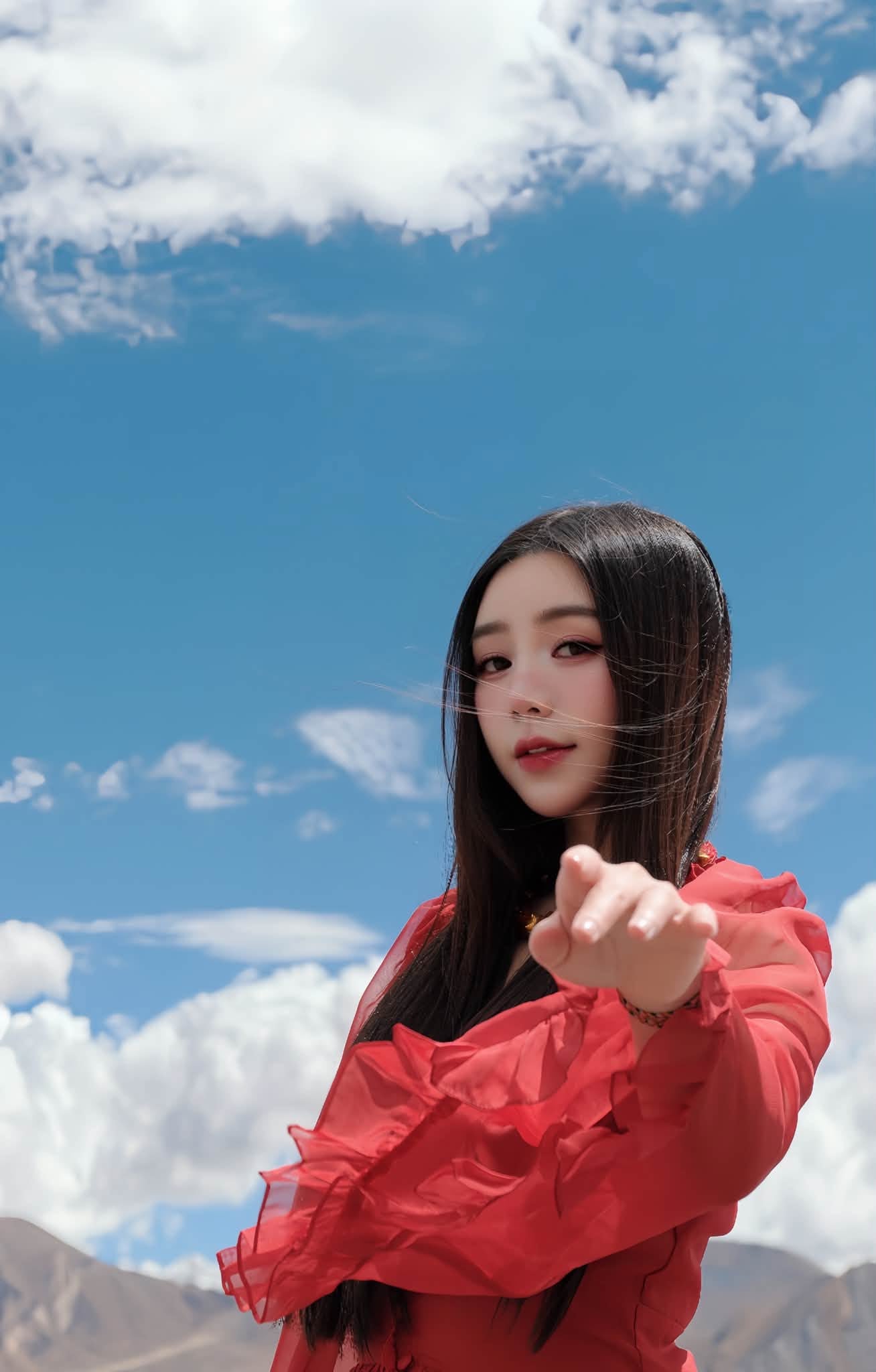 Gallery - Sao Việt 15/7: Ảnh hậu trường toát lên phong thái Hoàng Hậu của Tăng Thanh Hà; Lý do Lệ Quyên từng 'buồn thiu' khi đỗ đại học - image 21