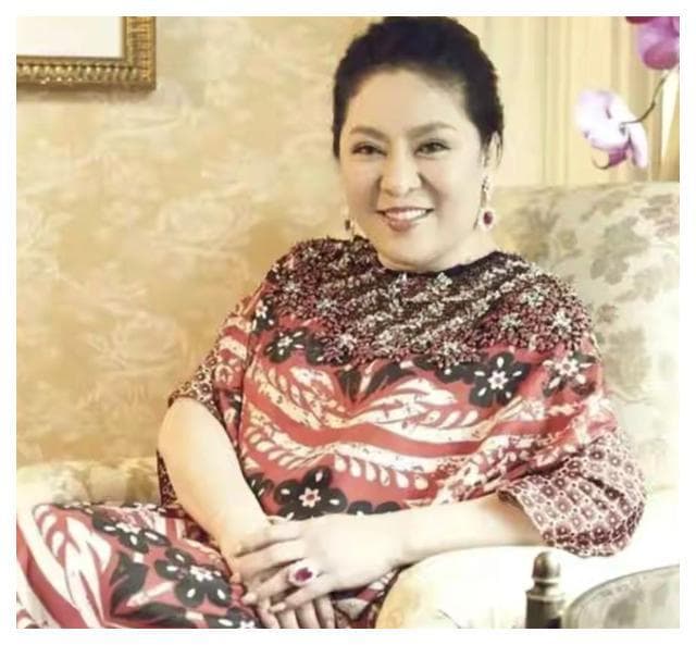 phụ nữ, trang sức, phụ nữ sang trọng