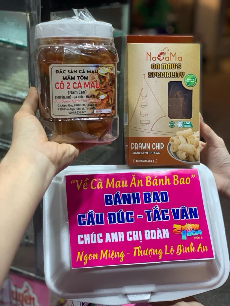 sau-khi-bi-chi-trich-vi-xin-qua-tu-nguoi-ham-mo-le-duong-bao-lam-choi-chieu-lay-long-8-ngoisaovn-w960-h1280 0