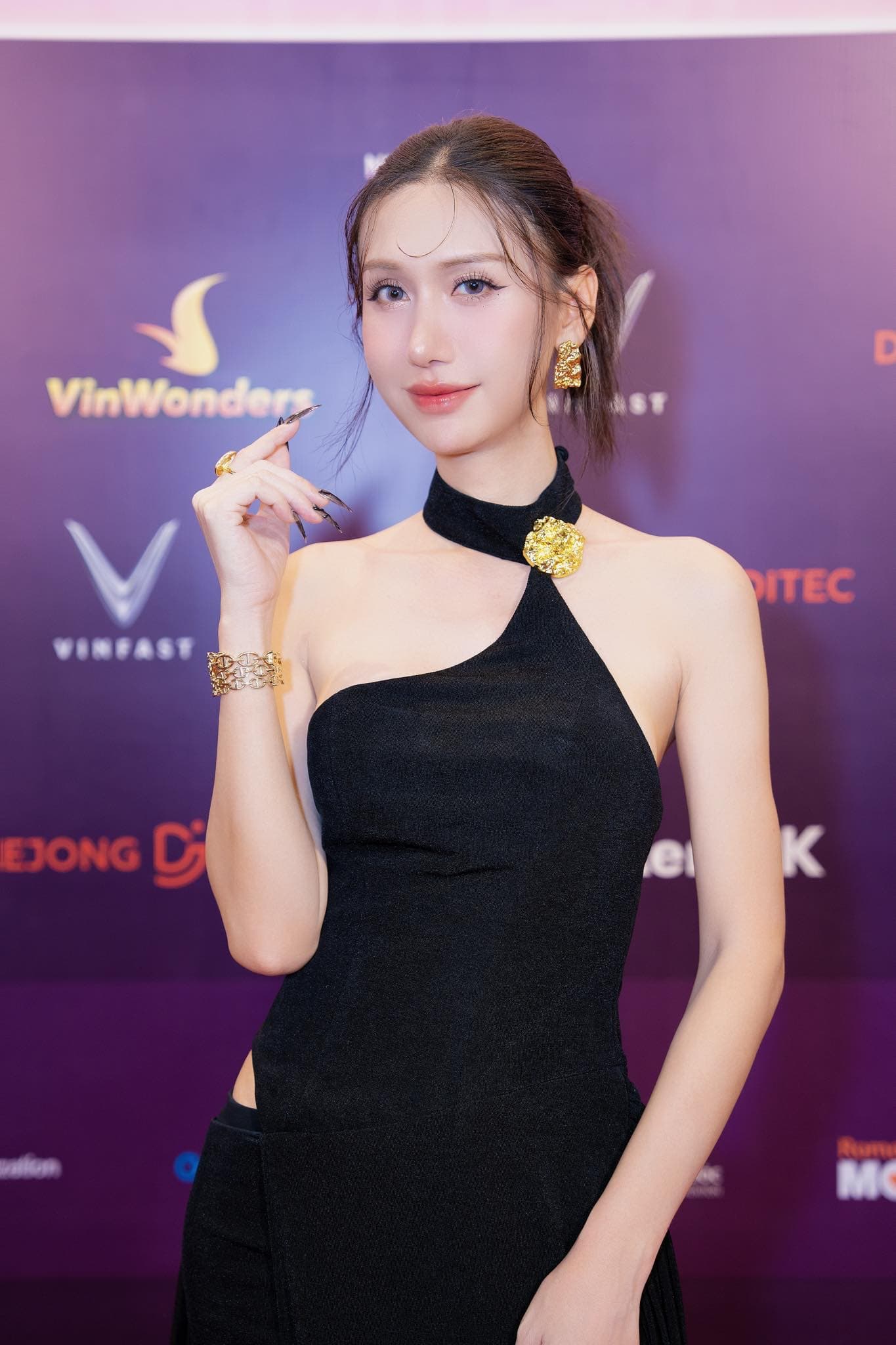 mot-ca-si-chuyen-gioi-se-thi-miss-international-queen-vietnam-2025-6-ngoisaovn-w1365-h2048 2