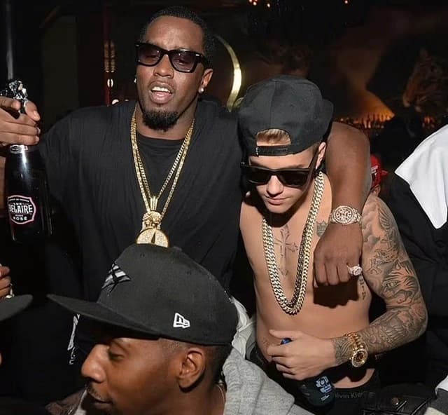 Justin Bieber  2