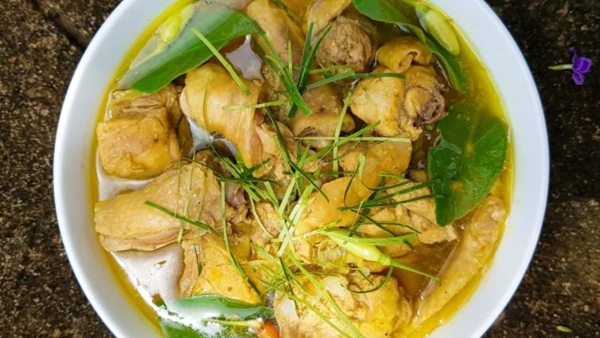 thịt gà lá chanh 1
