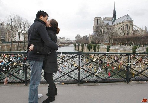 10 truyền thống đặc biệt trong ngày lễ tình nhân trên Thế giới - 10