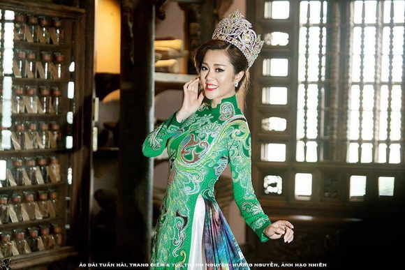 hoa-hau-van-khuong-39-2-ngoisao 4