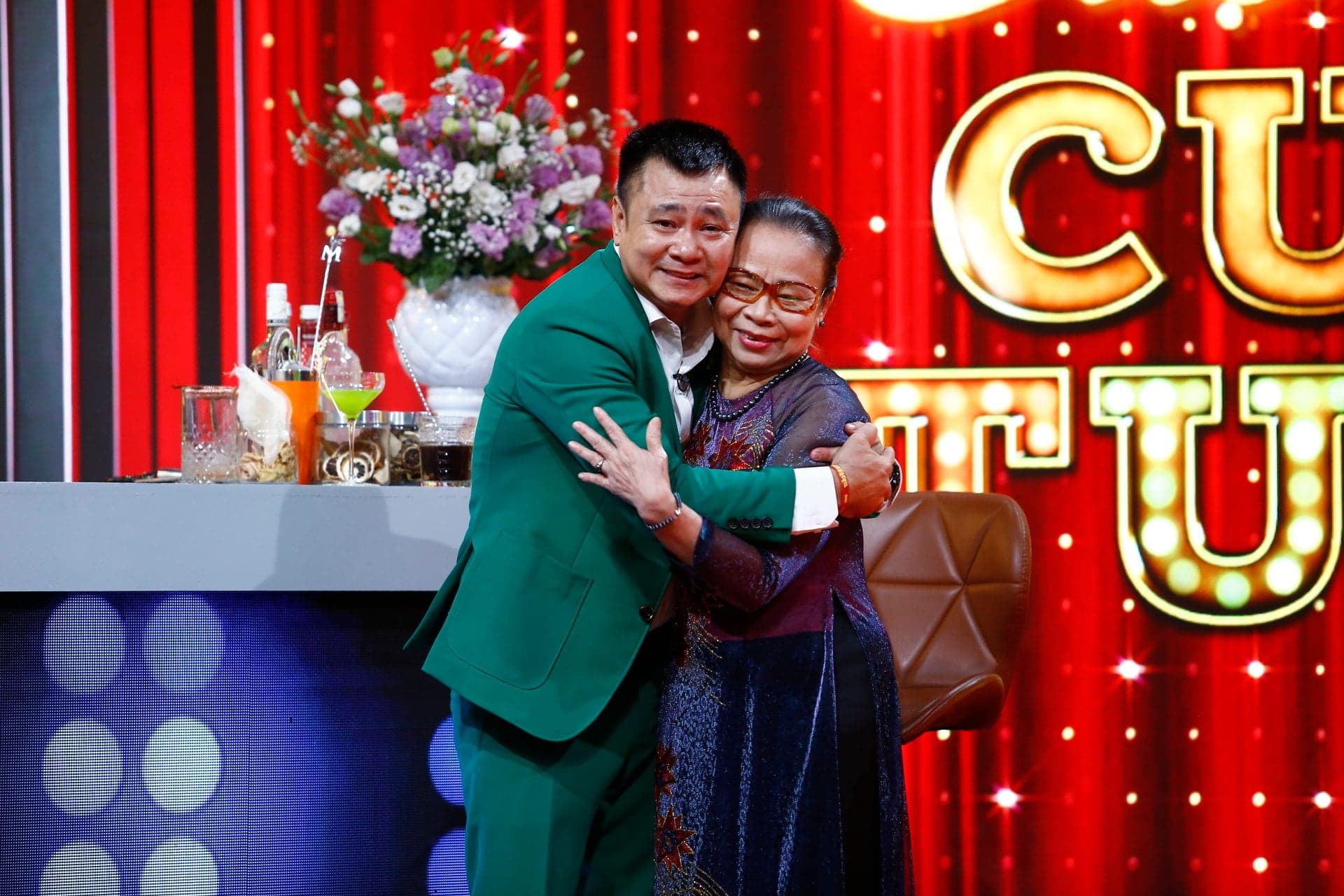 Gallery - Gia đình nghệ sĩ hiếm hoi tại Việt Nam có bà nội là NSND nhận Huân chương Lao động, cháu gái cũng là NSND đình đám - image 9