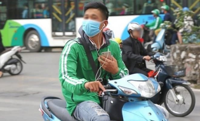 6-deo-tai-nghe-khi-tham-gia-giao-thong-1.jpg 0