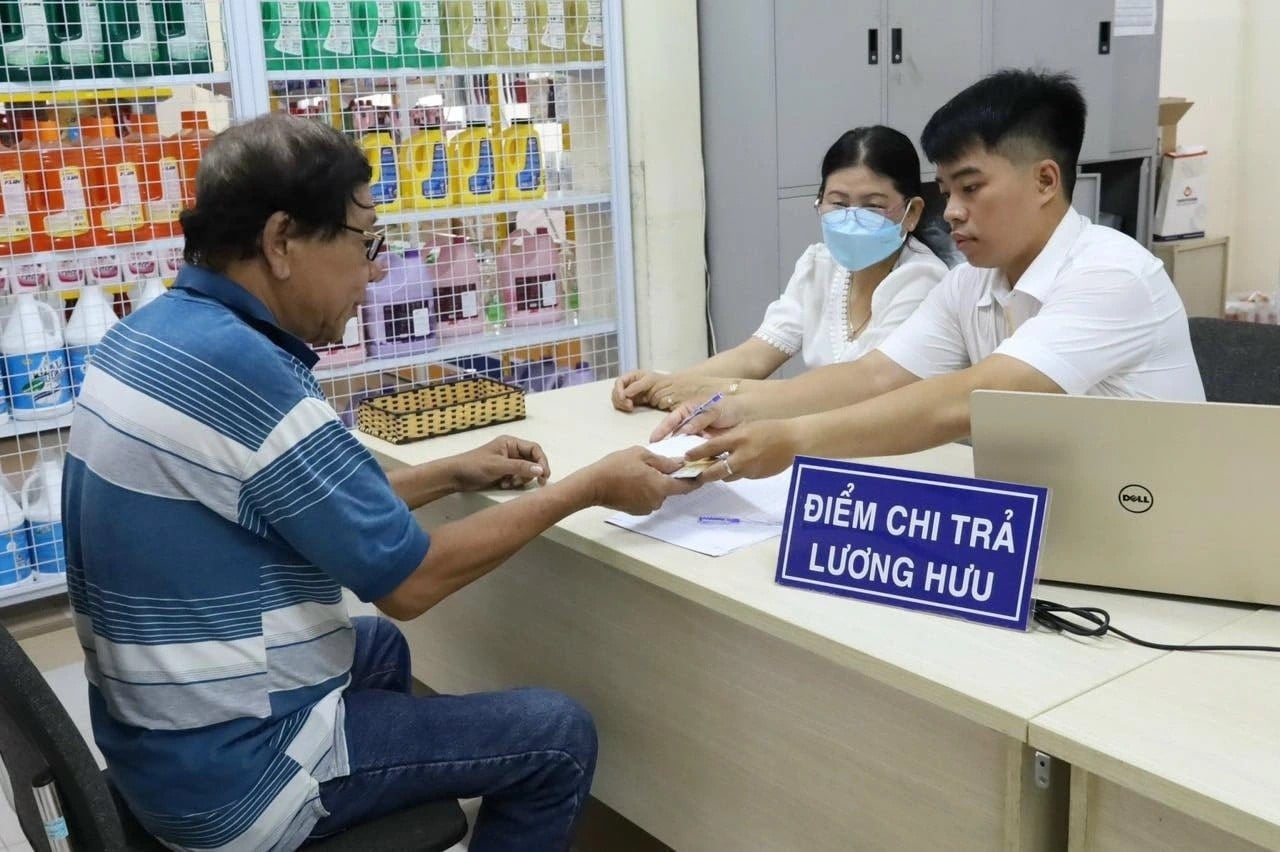 tra-luong-huu-1737104651890587422189.jpg