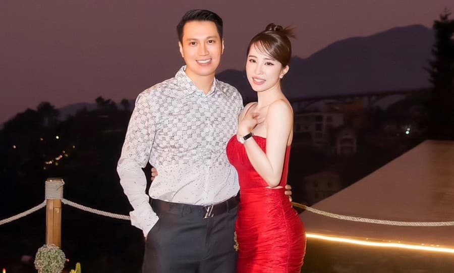 Quỳnh Nga và Việt Anh 4