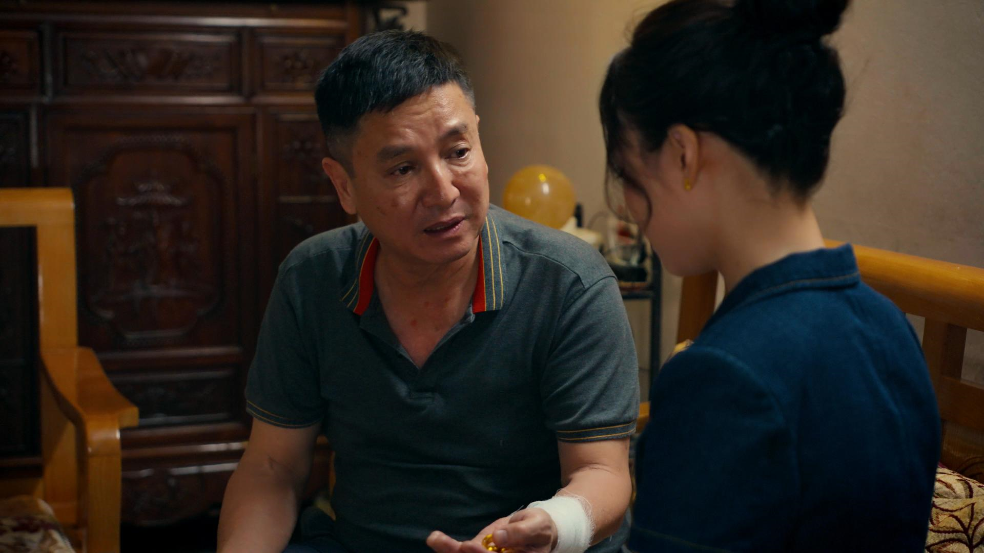 NSƯT Chí Trung hoài niệm trong phim “Dưới ô cửa sáng đèn