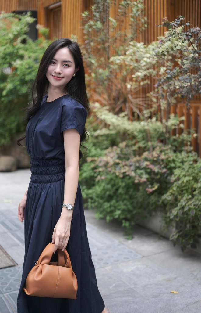 Lừa mẹ đi cà phê, đến nơi là lễ bàn giao xe VF3: Không nỡ để mẹ đi làm 50km, con rể “gia trưởng” chốt quà to - áº¢nh 5.