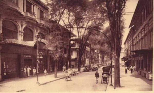 noi-dau-tien-co-dien-o-viet-nam-cung-thoi-diem-den-dien-con-la-thu-xa-xi-o-kinh-do-paris (1).jpg 0