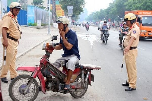 tịch thu xe máy 1